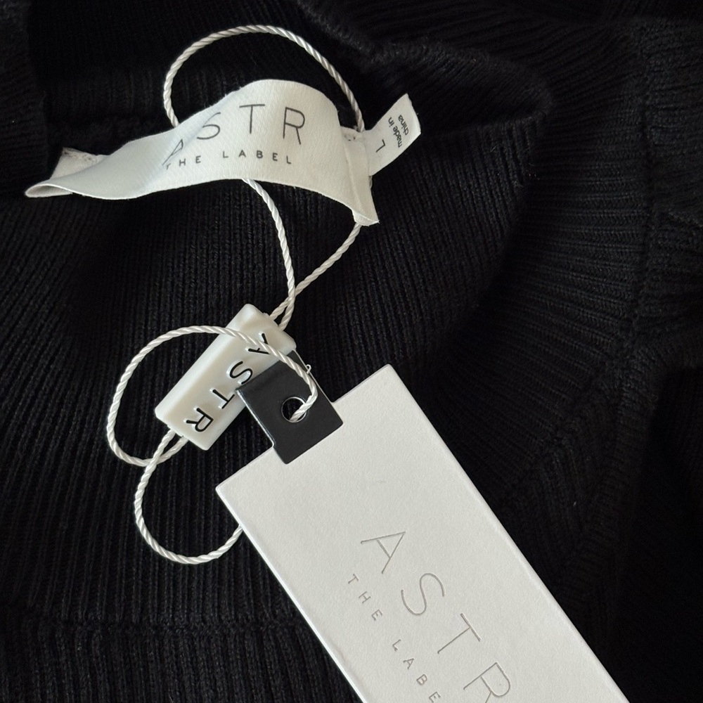 NWT ASTR The Label Front Cutout Long Sleeve Sweater Midi Dress - Picture 8 of 8